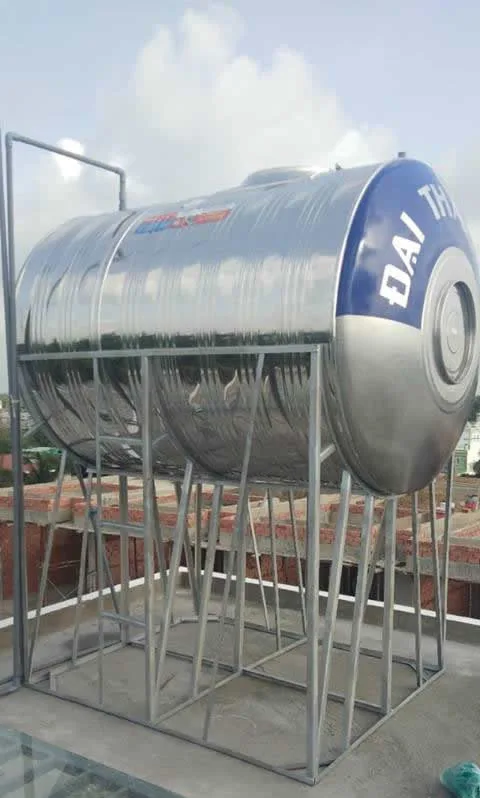 Bồn inox Đại Thành 2000l đứng chân cao 1m