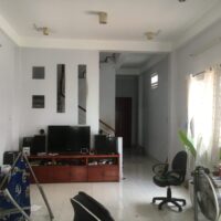 Nhà bán đường Chiến Lược
