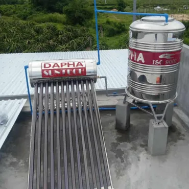 M&aacute;y nước n&oacute;ng năng lượng mặt trời 130L Dapha