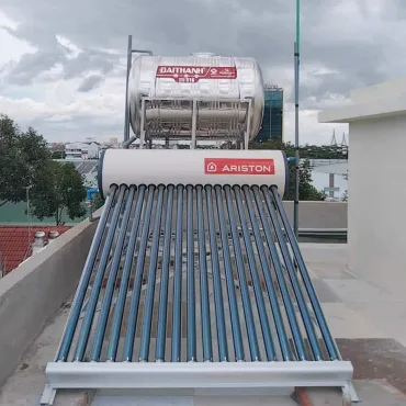 Máy năng lượng mặt trời Ariston 190L