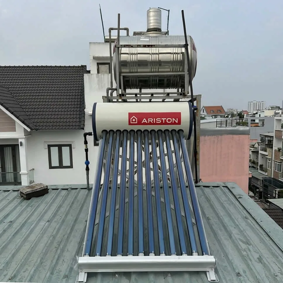 Máy năng lượng mặt trời Ariston 132L