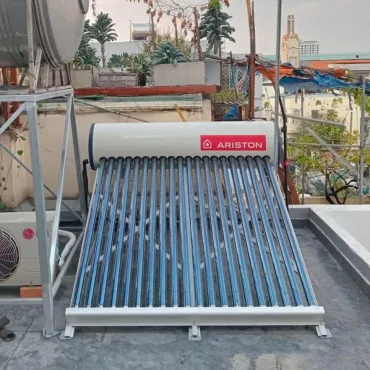 M&aacute;y năng lượng mặt trời Ariston 210L