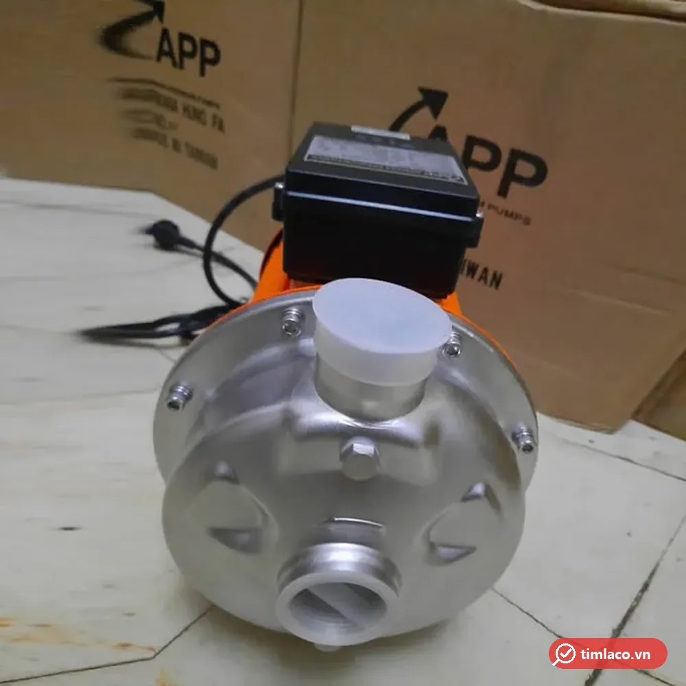 Đầu bơm inox của máy bơm APP dòng SW, nhìn từ phía họng hút (ảnh minh hoạ dòng hàng)