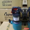 Máy bơm chìm APP TPS-200 200W thân nhựa đen, đế xanh, tem nhãn TPS-200 trên thân