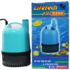 Máy bơm chìm Lifetech AP6500 thân tròn màu xanh có quai xách, bên cạnh hộp Power Liquid Filter in mã AP 6500