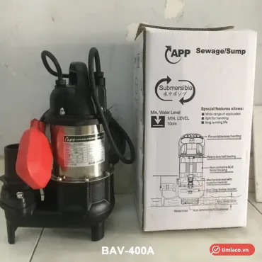 Máy bơm chìm nước thải APP BAV-400A thân inox, phao đỏ, đặt cạnh hộp máy APP Sewage/Sump