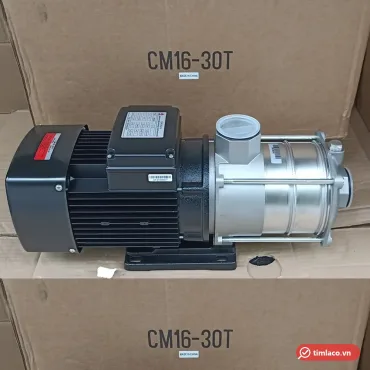 M&aacute;y bơm trục ngang đa tầng c&aacute;nh Ewala CM16-30T, th&acirc;n inox, động cơ đen, trước th&ugrave;ng in m&atilde; CM16-30T