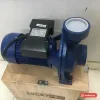 Máy bơm lưu lượng Lucky Pro họng lớn đặt trên thùng gỗ (ảnh minh hoạ dòng hàng)