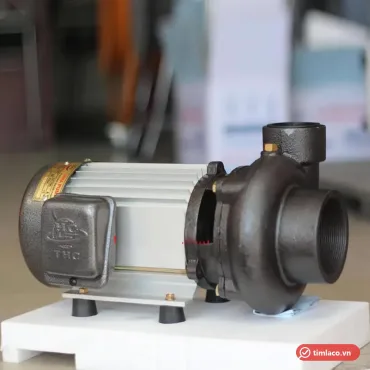 Máy bơm Tân Hoàn Cầu dòng Vina Pump, đầu bơm sơn đen, cửa hút phía trước, cửa xả phía trên, thân động cơ nhôm (ảnh minh hoạ dòng hàng)