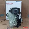 Máy bơm tăng áp điện tử Rheken RJm60-130A đặt trước hộp ghi model RJm60-130A