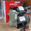 Máy bơm tăng áp điện tử Rheken RJm60-300A trước hộp máy, tem RJm60-300A trên hộp điện