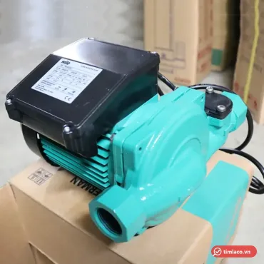 Máy bơm tăng áp Wilo PB-201EA thân xanh, hộp điện đen có tem nhãn hãng