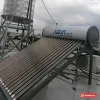 Máy nước nóng năng lượng mặt trời Aqua Solar ruột PPR lắp trên sân thượng nhà phố (ảnh minh hoạ dòng hàng)