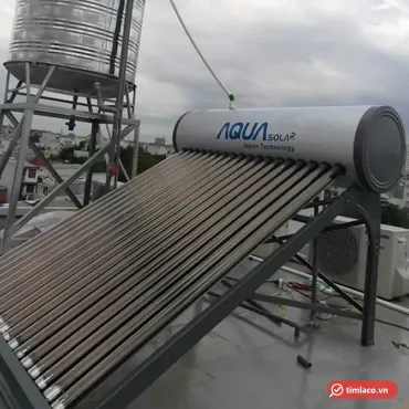 Máy nước nóng năng lượng mặt trời Aqua Solar ruột PPR lắp trên sân thượng nhà phố (ảnh minh hoạ dòng hàng)