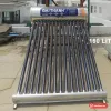 Máy nước nóng năng lượng mặt trời Đại Thành Classic 160 lít 15 ống đặt trên sân thượng, nhãn Đại Thành Classic trên bình