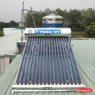 Máy nước nóng năng lượng mặt trời Toàn Mỹ 180 lít 18 ống lắp trên mái tôn, nhãn Toàn Mỹ trên bình