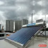 Máy nước nóng năng lượng mặt trời Toàn Mỹ lắp trên sân thượng nhà phố, nhãn Toàn Mỹ trên bình (ảnh minh hoạ dòng hàng)