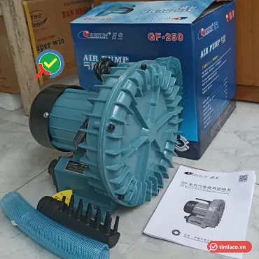 Máy thổi khí con sò Resun GF-250 màu xanh kèm bộ chia khí, ống dẫn và sách hướng dẫn, phía sau là hộp Resun ghi GF-250