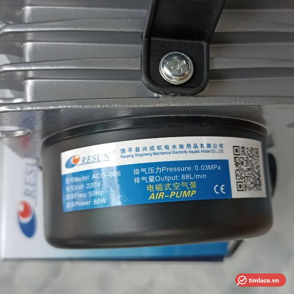 Tem nhãn hãng trên máy thổi oxy Resun ACO-006 ghi 80W, 0.03MPa, 88L/min
