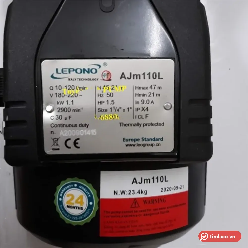 Tem nhãn máy bơm Lepono AJm110L ghi 1,1 kW, 1.5HP, cột áp 45 – 21 m, lưu lượng 10 – 120 lít/phút