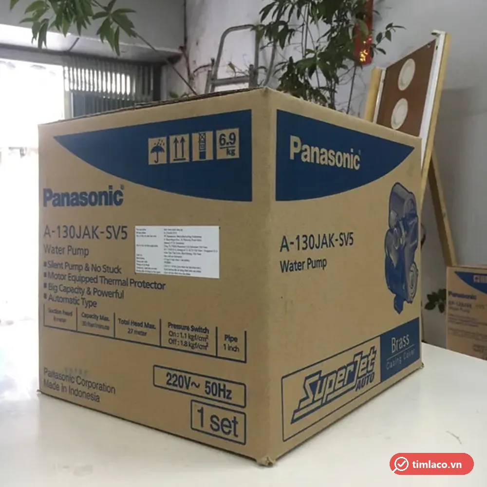 Thùng hàng máy bơm Panasonic A-130JAK-SV5, in thông số và điện áp 220V 50Hz